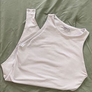 ReoRia White Sleeveless Bodysuit